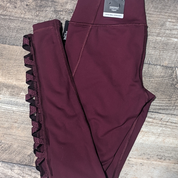 Victoria Secret Knockout Sport Tight - Picture 2 of 6